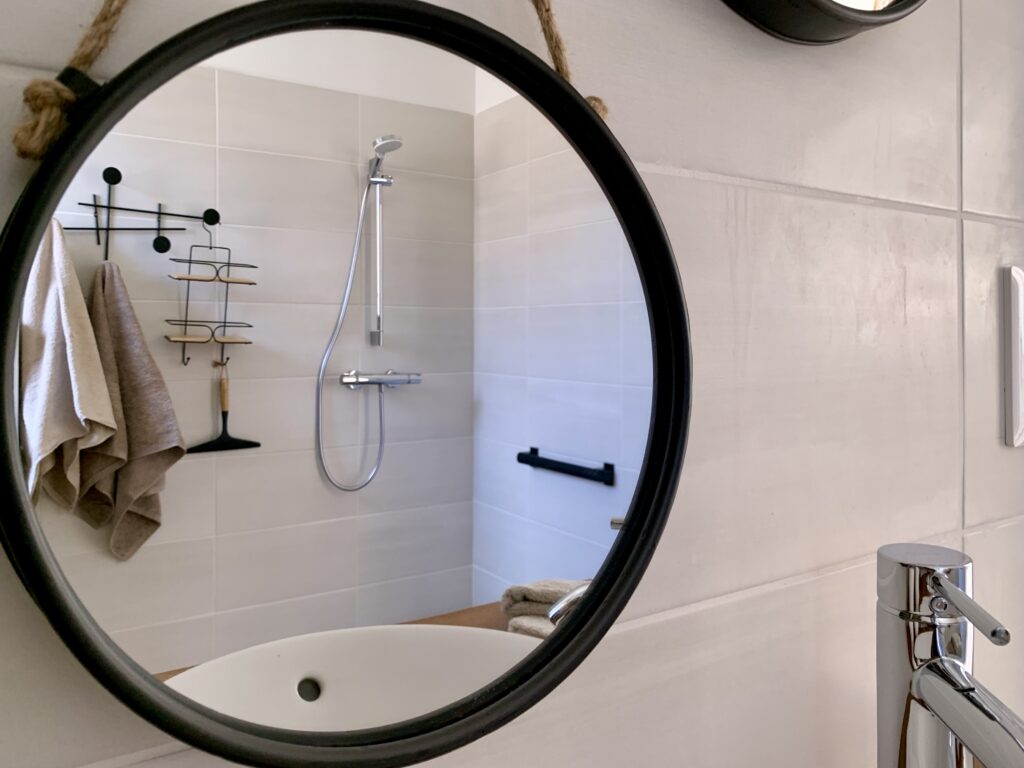 embelliesaintvincent_villapmrlebelieu_sdb_2